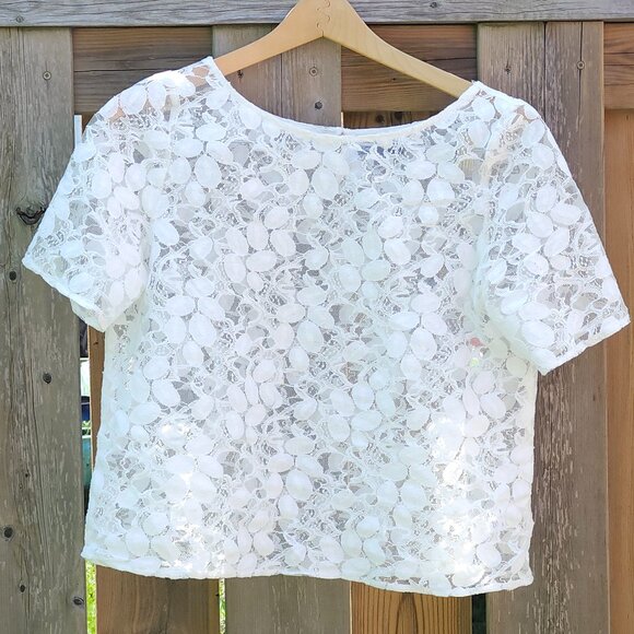Romantic GAP LACE OVERLAY CROP TOP Women's Size Small Short Sleeve coquette - Picture 1 of 6